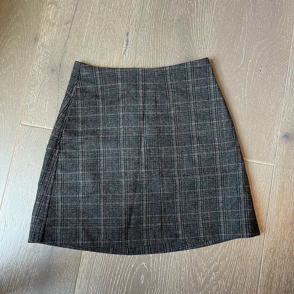 Aritzia New Mini Skirt